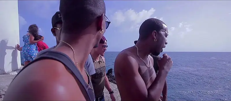 Clip Holiday
